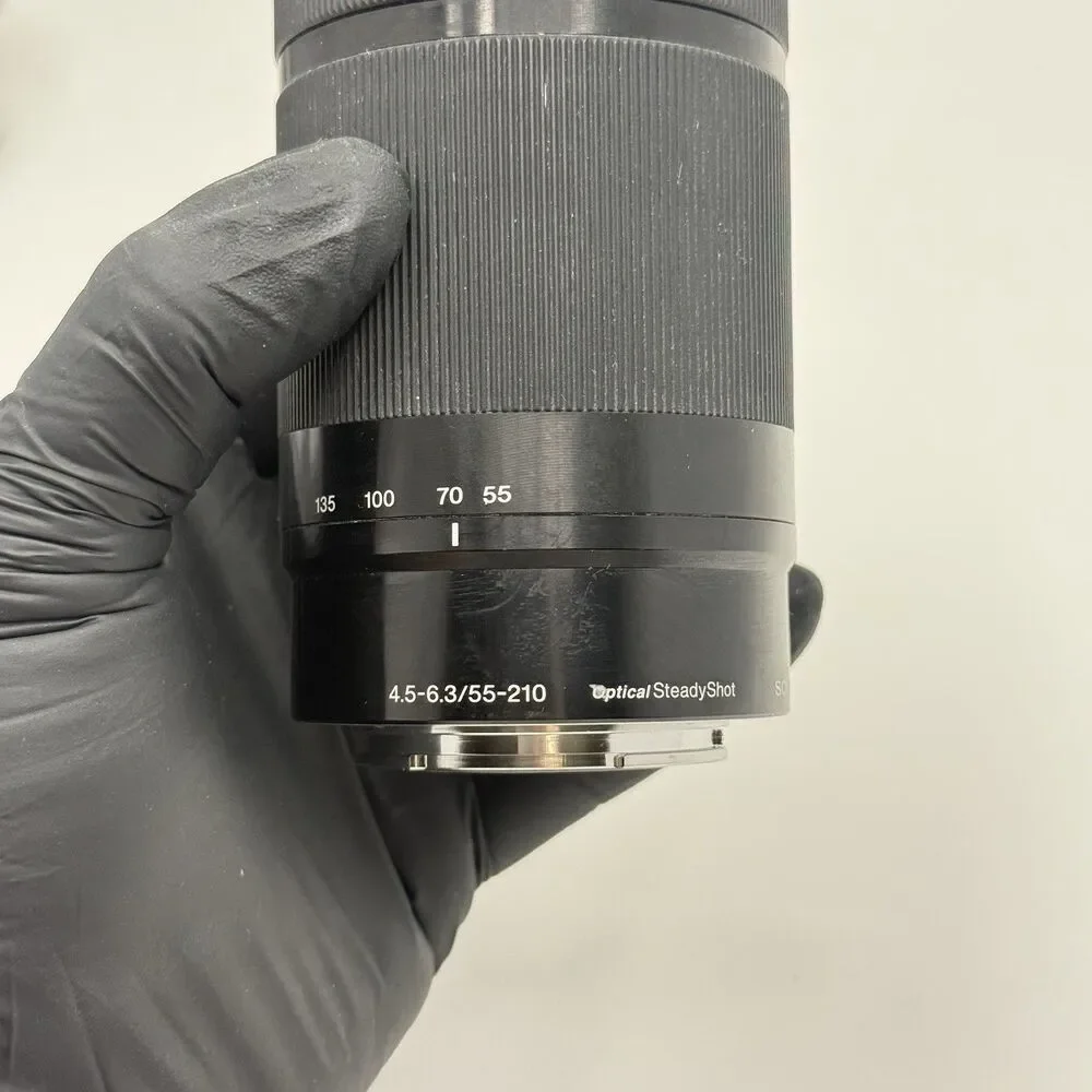 Sony E 55 210mm F4.5 6.3 OSS Zoom Lens SEL55210 Black Box Hood